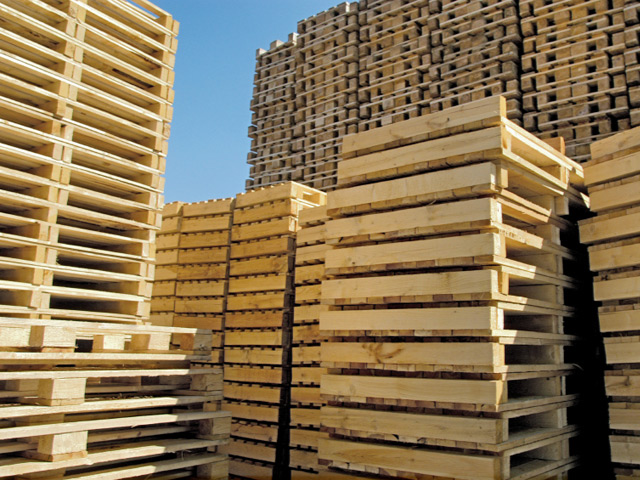 Heat Treated Wooden Pallets